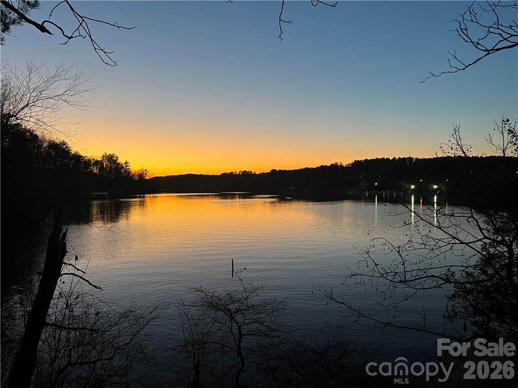5768 Lake Pointe Drive - Photo 1