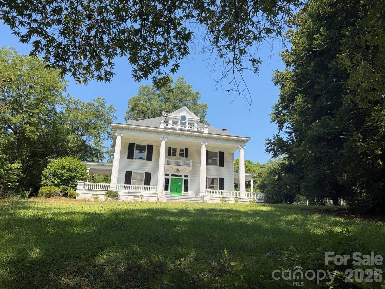 206 Rose Terrace - Photo 1
