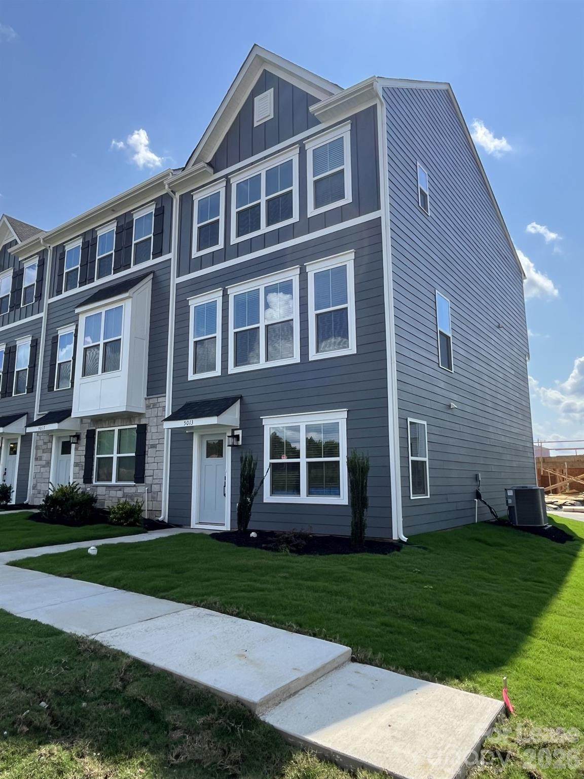 5013 Griers Hill Drive - Photo 1