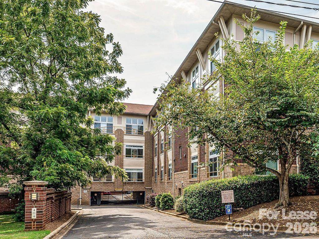 404 Laurel Avenue - Photo 1