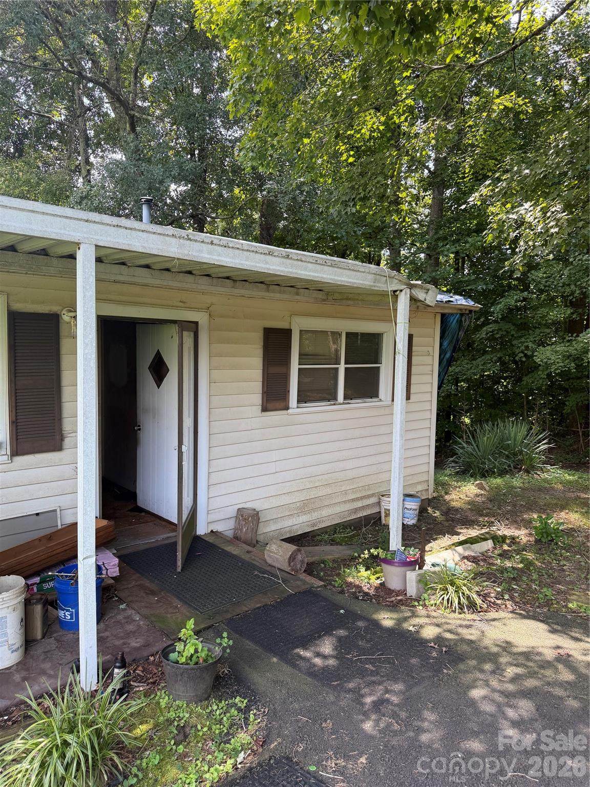 1150 Hardin Road - Photo 1