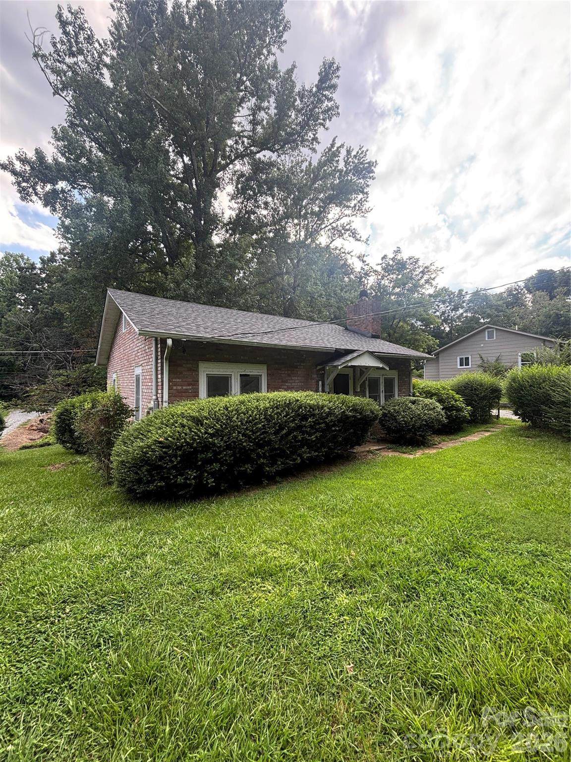 40 Beaver Street - Photo 1