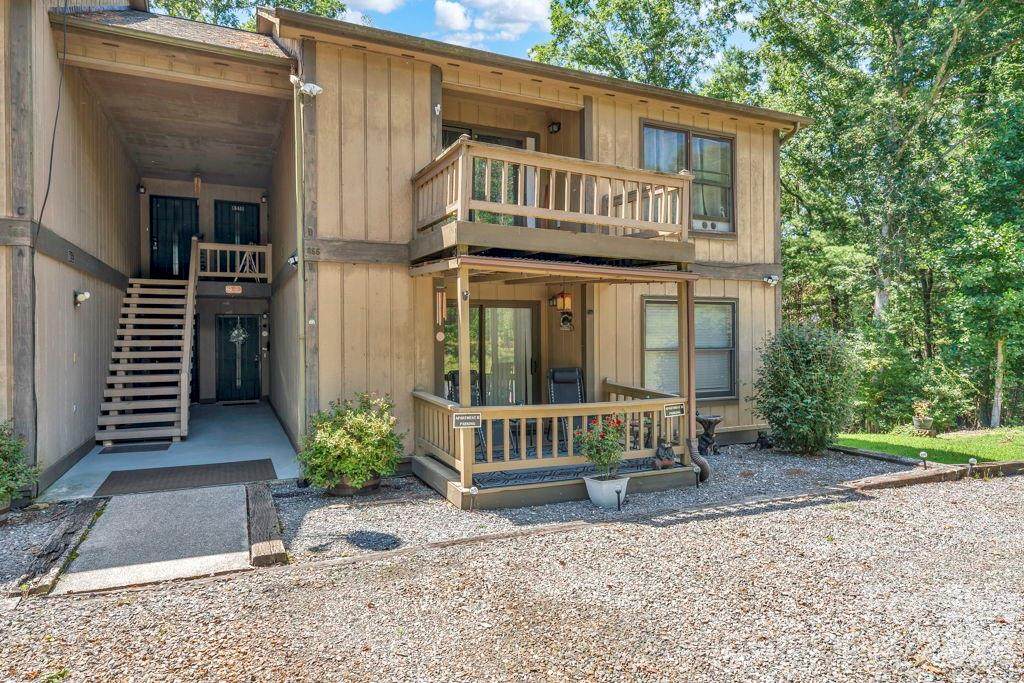 655 Overlook Drive - Photo 1