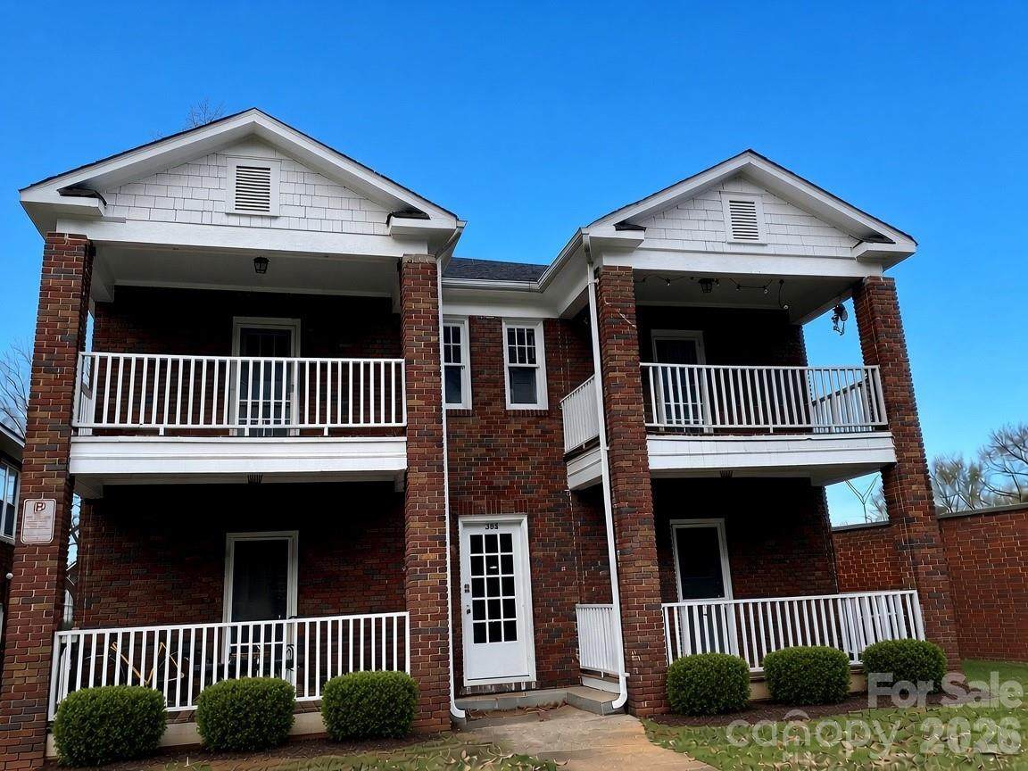 525 Oakland Avenue - Photo 1