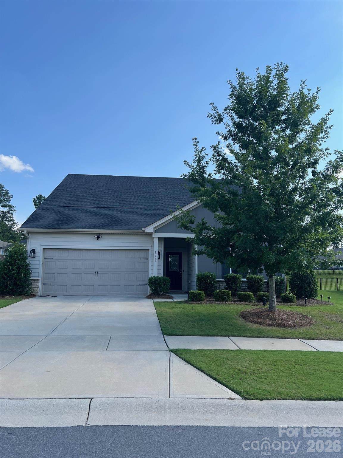 8921 Pennegrove Circle - Photo 1