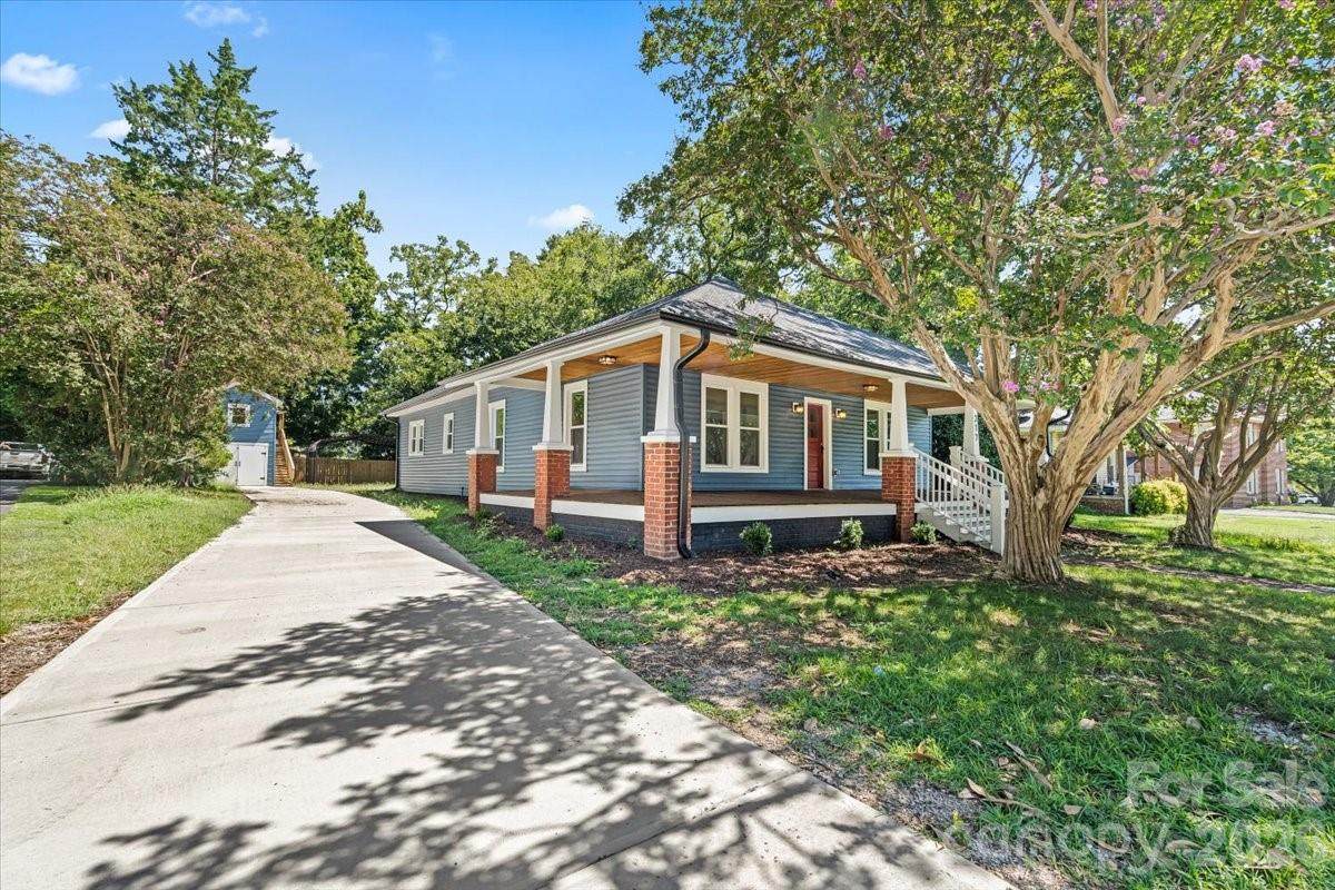 317 Ridge Avenue - Photo 1