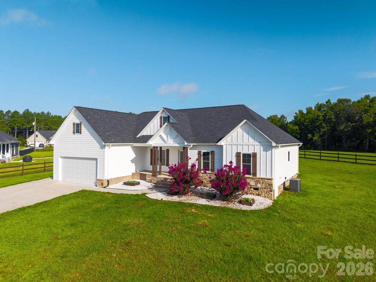 306 Stoneyard Road - Photo 1