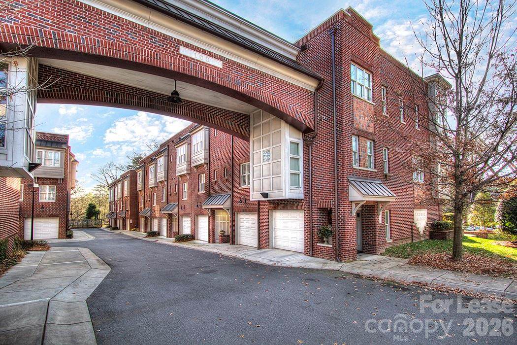 100 Laurel Avenue - Photo 1