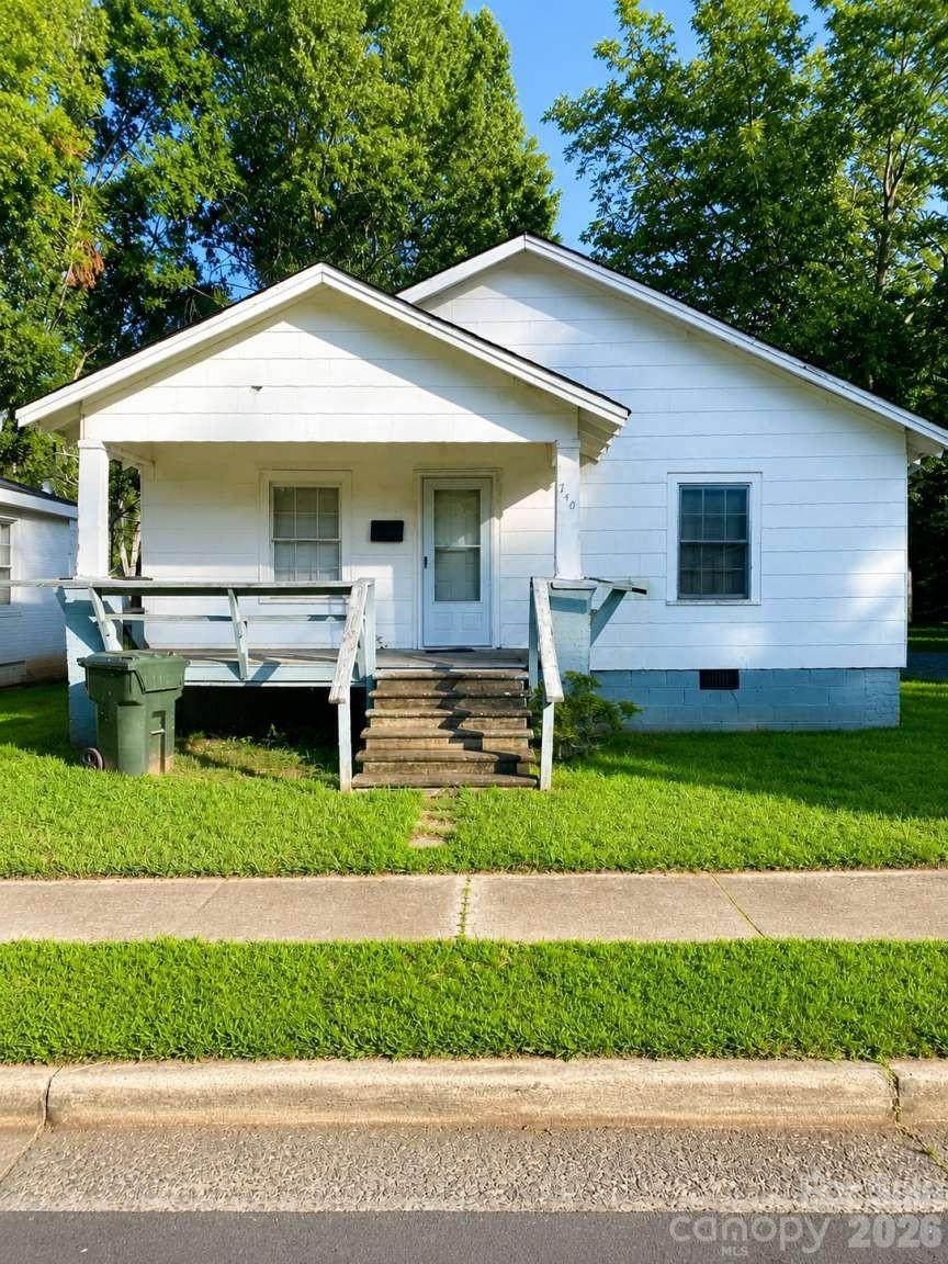 740 Cauthen Street - Photo 1