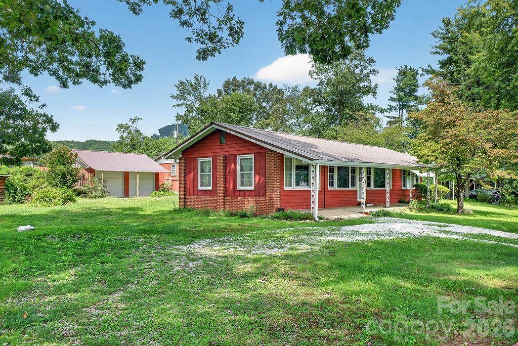 2409 Lucas Street - Photo 1