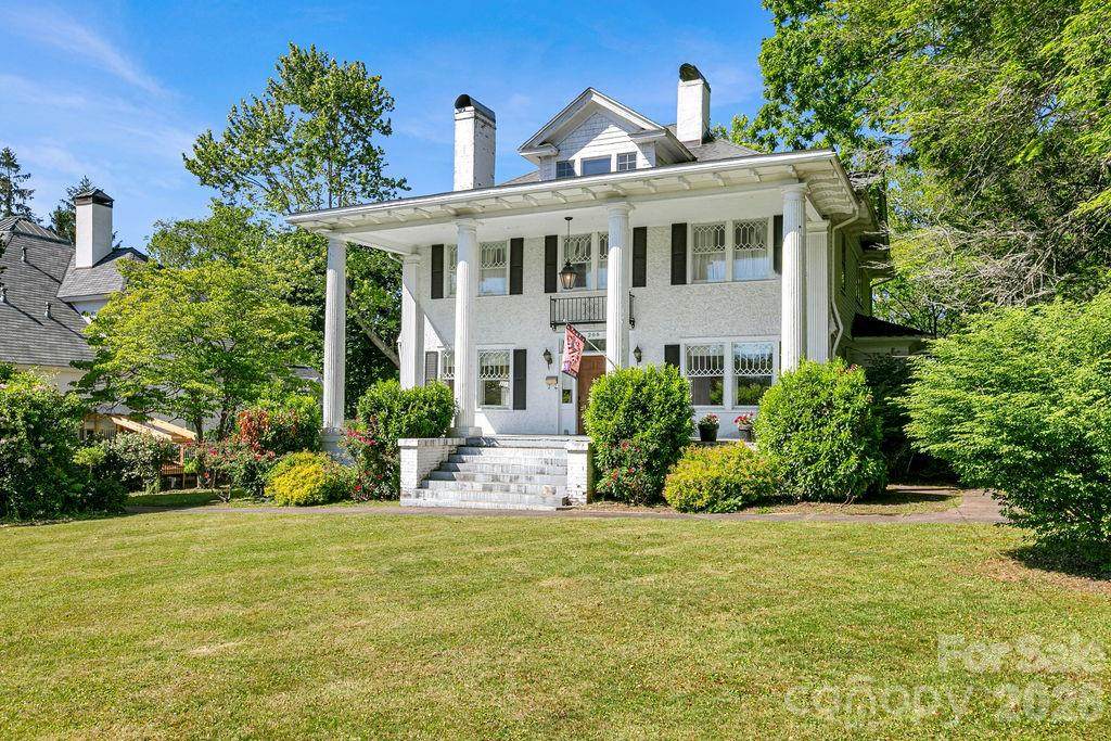 208 Probart Street - Photo 1