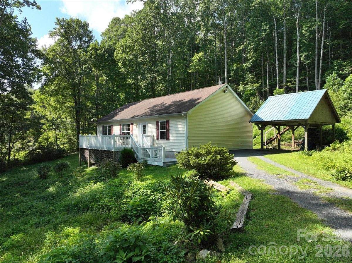 195 Banjo Branch Road - Photo 1