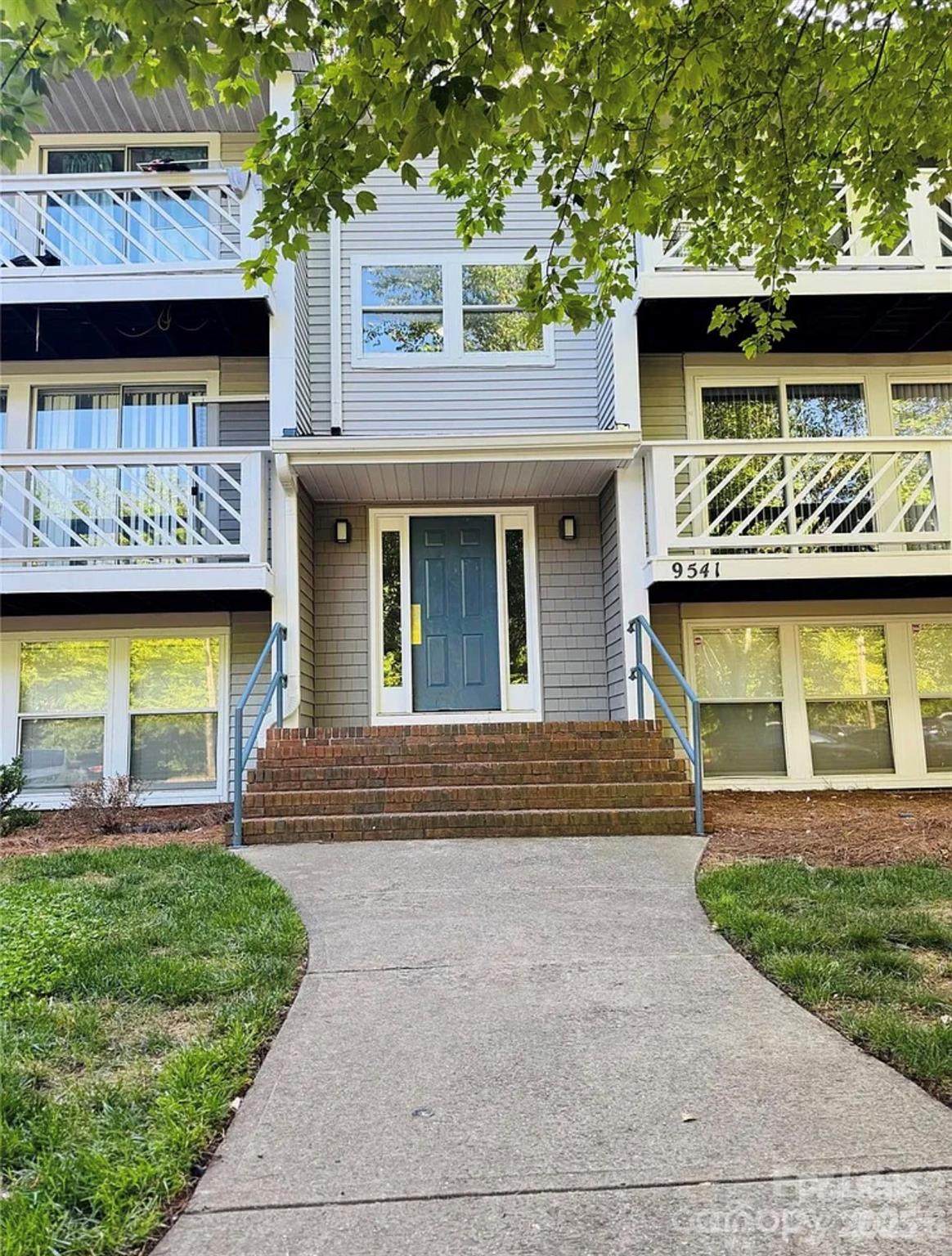 9541 Shannon Green Drive - Photo 1