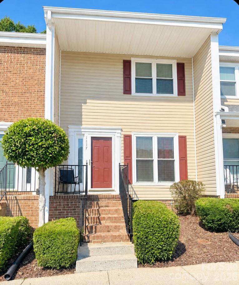 1117 Surry Lane - Photo 1