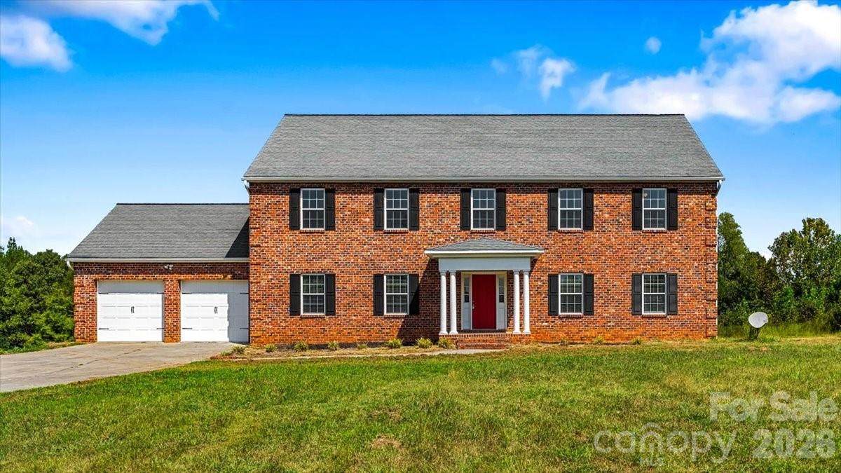 2536 Tyro Road - Photo 1