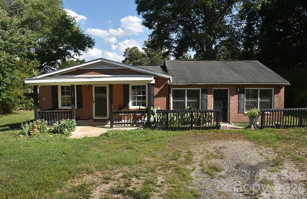 3560 Dogwood Court - Photo 1