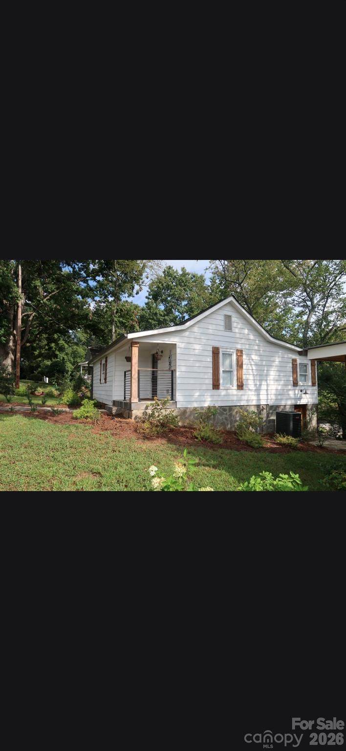 102 Reynolds Road - Photo 1