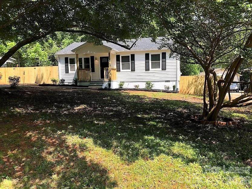 710 Stowe Drive - Photo 1