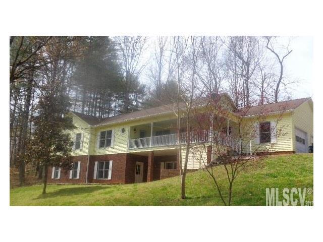210 Horse Shoe Lane - Photo 1