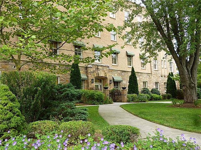 8 Village Lane - Photo 1