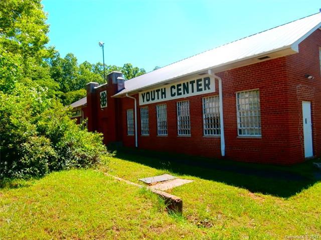 999 Locust Street - Photo 1
