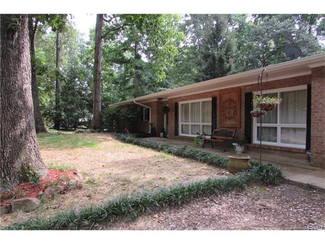 8613 Dogwood Drive - Photo 1