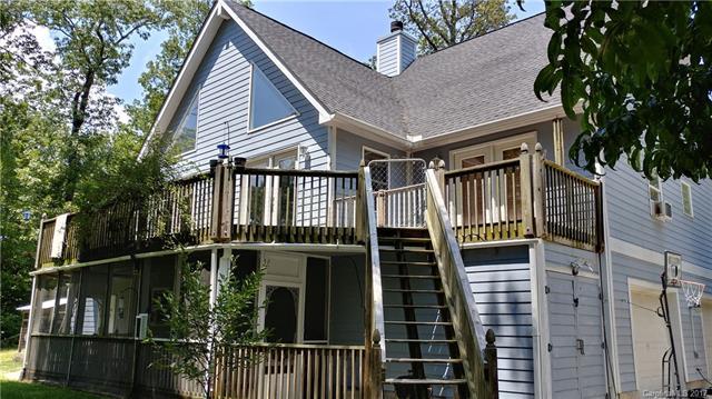 222 Royalwood Drive - Photo 1
