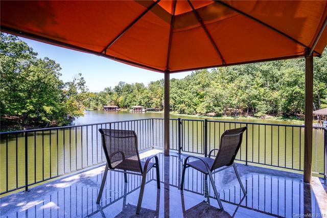 338 Plantation Way - Photo 1