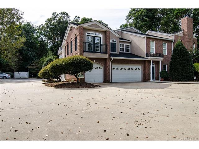 1749 Heatherhill Road - Photo 1