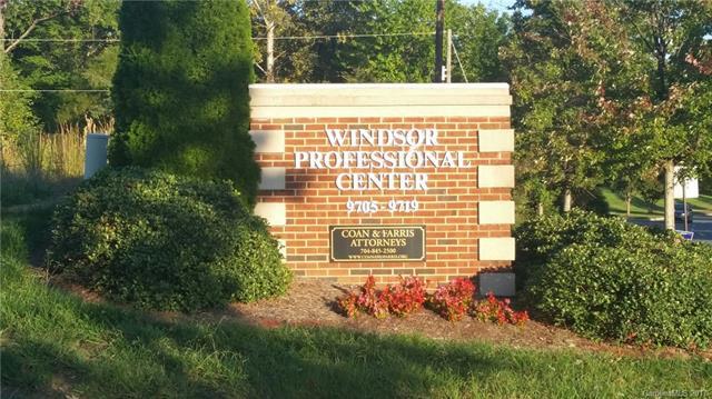 9723 Northeast Parkway - Photo 1