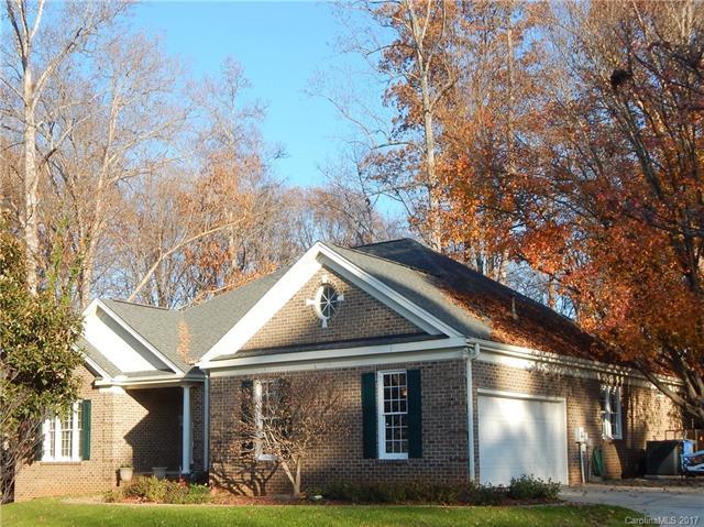 160 Fernbrook Drive - Photo 1