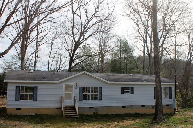 275 Carolina Circle - Photo 1