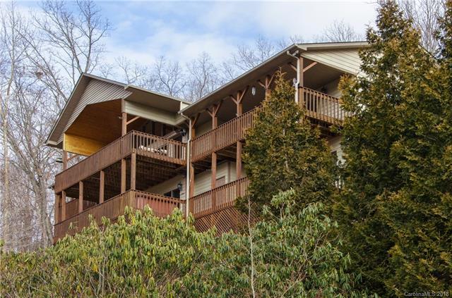 120 Greenview Drive - Photo 1