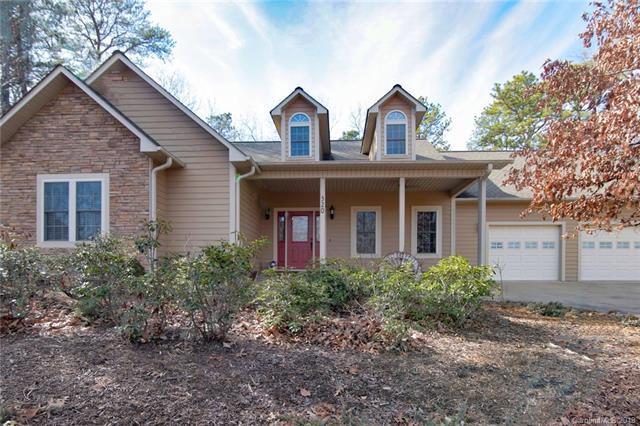 320 Shumont Estate - Photo 1