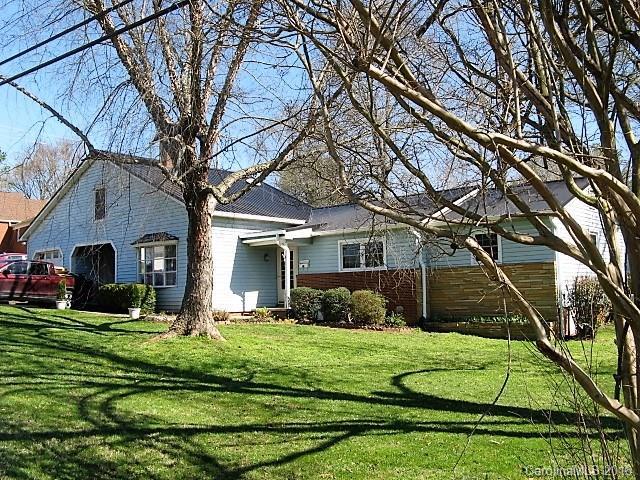 606 Huss Street - Photo 1
