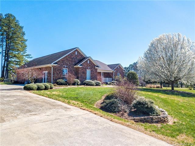 102 Benson Lane - Photo 1