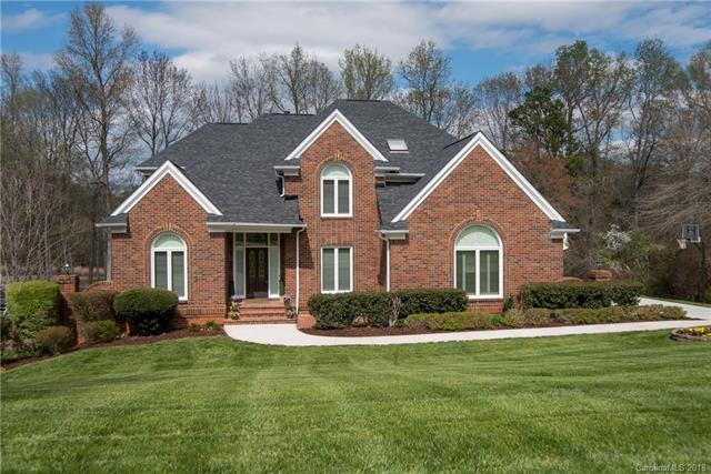 18801 River Falls Drive - Photo 1