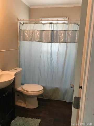 1621 Mcfarland Avenue - Photo 1