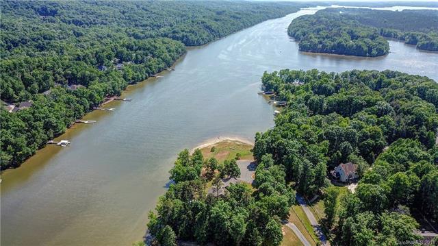 180 Roehm Landing - Photo 1