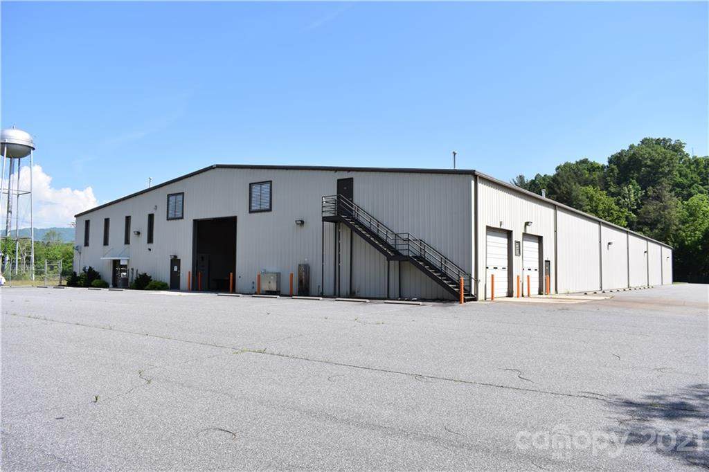 180 Clearwood Drive - Photo 1