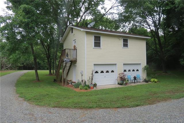 7520 Mount Olive Road - Photo 1