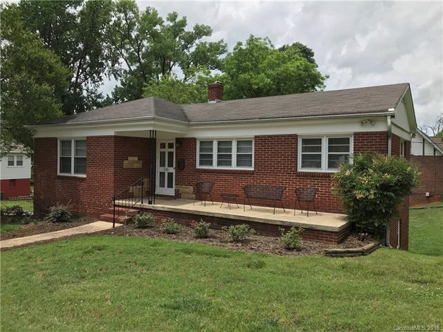 230 Victoria Avenue - Photo 1