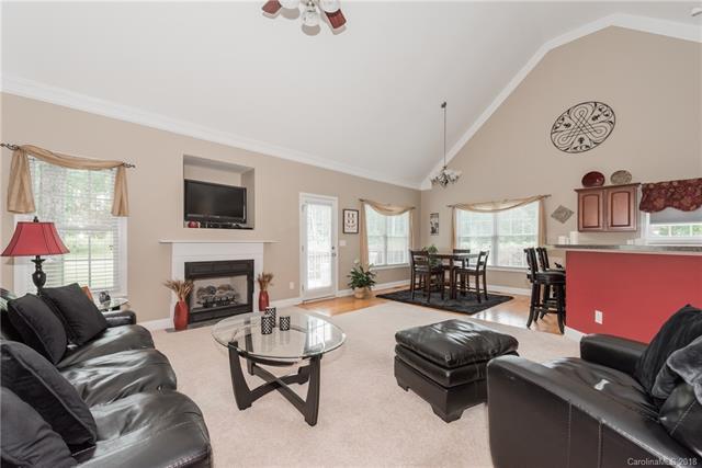 1423 Summer Sweet Drive - Photo 1