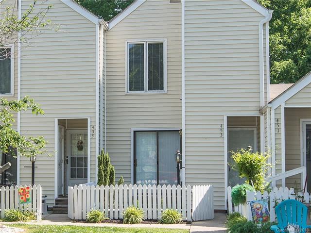453 Eastwood Drive - Photo 1