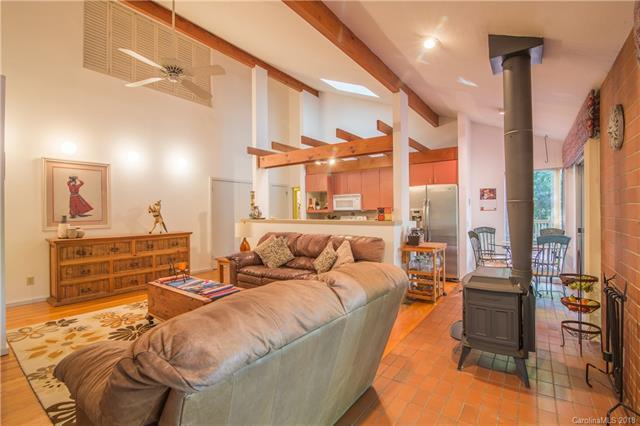 3911 Windwood Circle - Photo 1