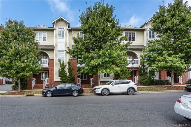 2216 Lyndhurst Avenue - Photo 1