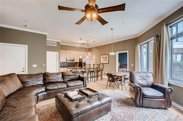 525 6th Street - Photo 1