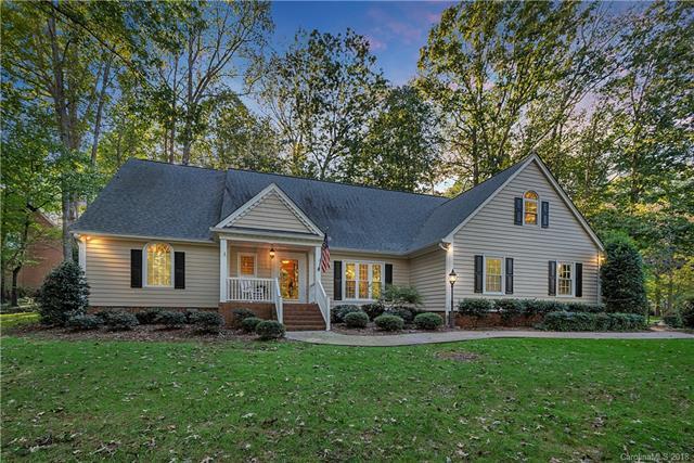 1721 Clubview Circle - Photo 1