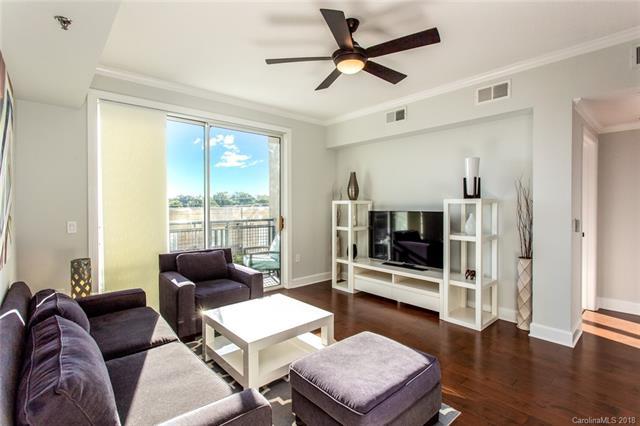 1315 East Boulevard - Photo 1