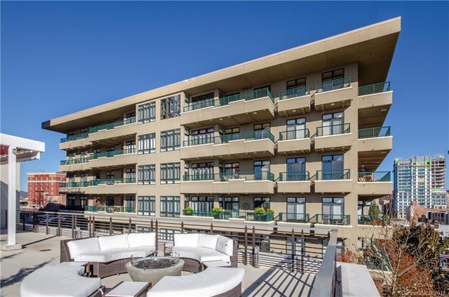 21 Battery Park Avenue - Photo 1